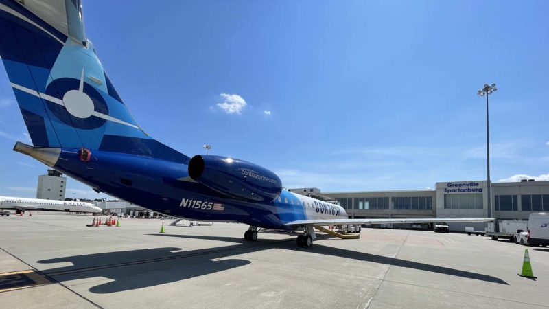 Contour Airlines - Photo by Jay King