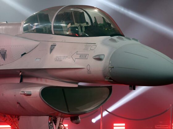 F-16